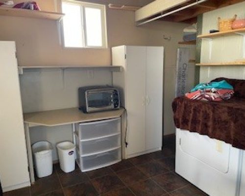 Finished Shed Has washer & dryer